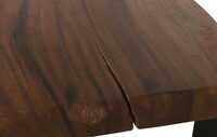 Stół z drewna suar. 
