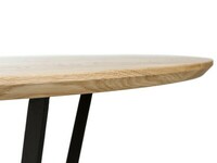 Drewniany stolik z dębowym, fazowanym blatem 