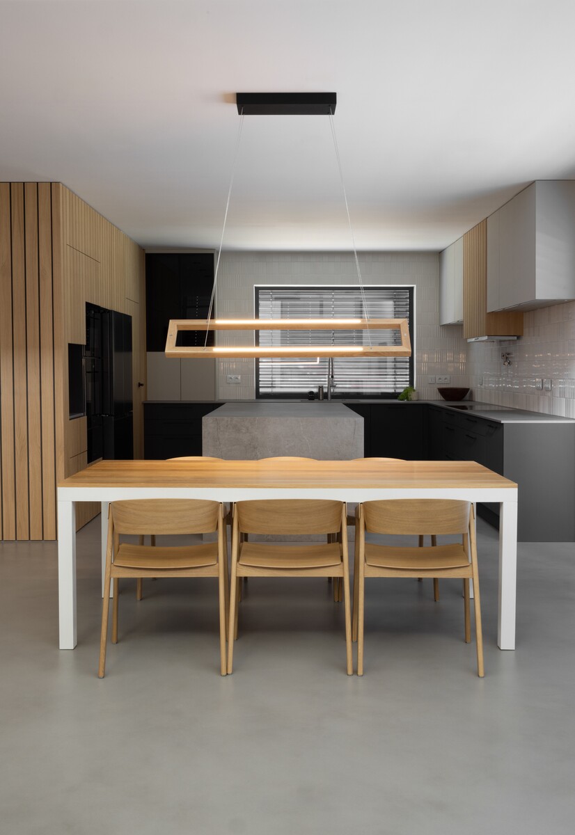 1037415800000_Milieu8_lampy_innemeble