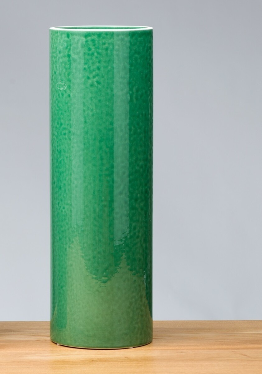 Wysoki ceramiczny zielony wazon, wazon na kwiaty, wazon dekoracyjny.