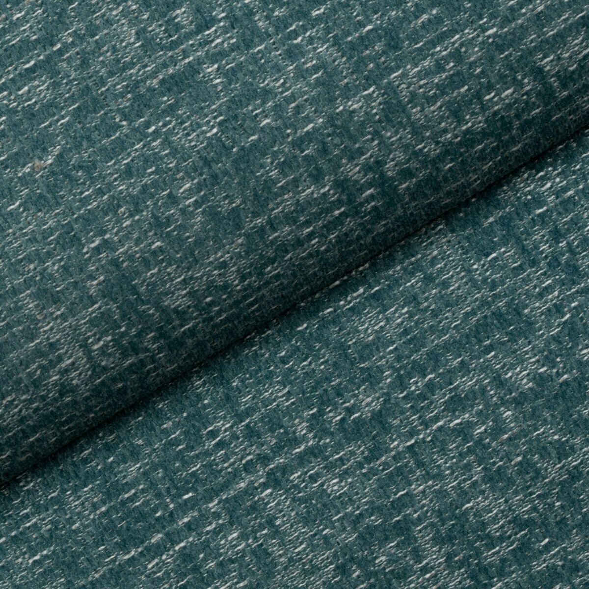 Wytrzymała tkanina Luna 04 Fargotex w kolorze niebieskim. Intrygująca barwa i pleciona struktura to jego cechy charakterystyczne.