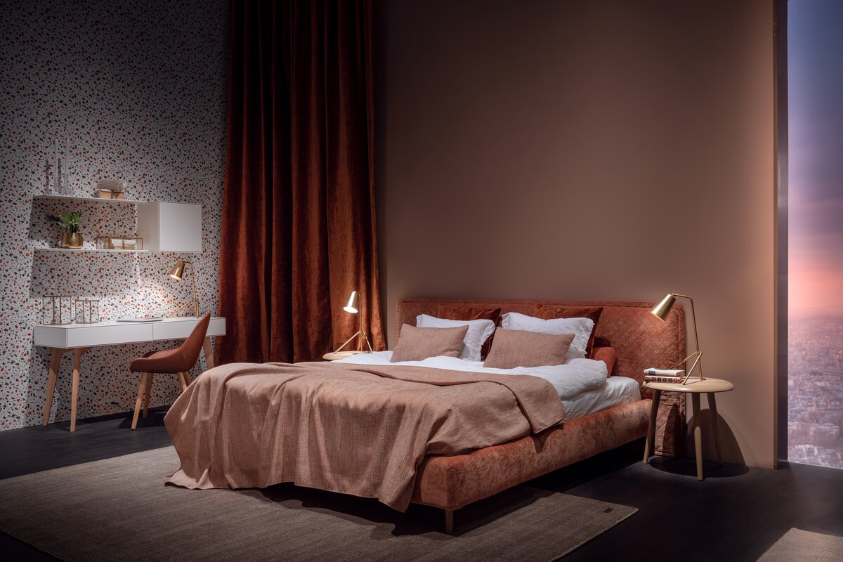 Łóżko tapicerowane, pikowany zagłówek, idealne do sypialni