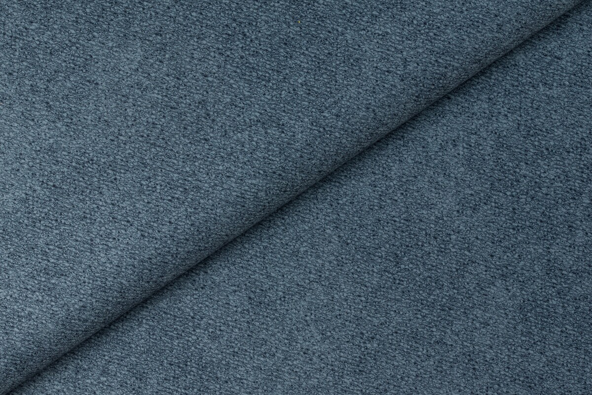 Unikatowa tkanina Strong 11 Fargotex w kolorze błękitu. Świetnie sprawdzi się na meblach tapicerowanych.