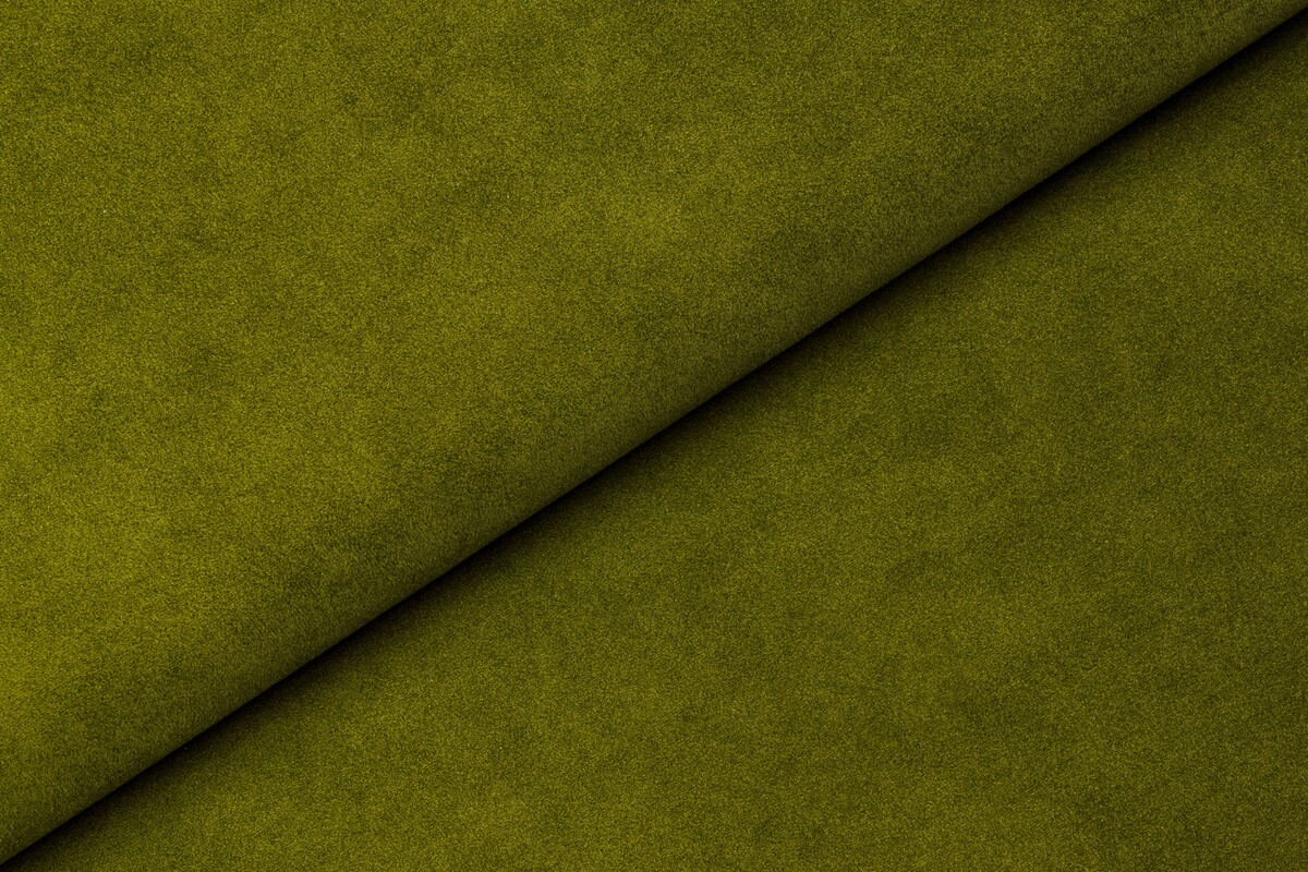 Aksamitny materiał na narożnik, sofę, fotel i krzesła, Tierra 13 Fargotex. Połyskujący zielony kolor, przyjazna planecie.