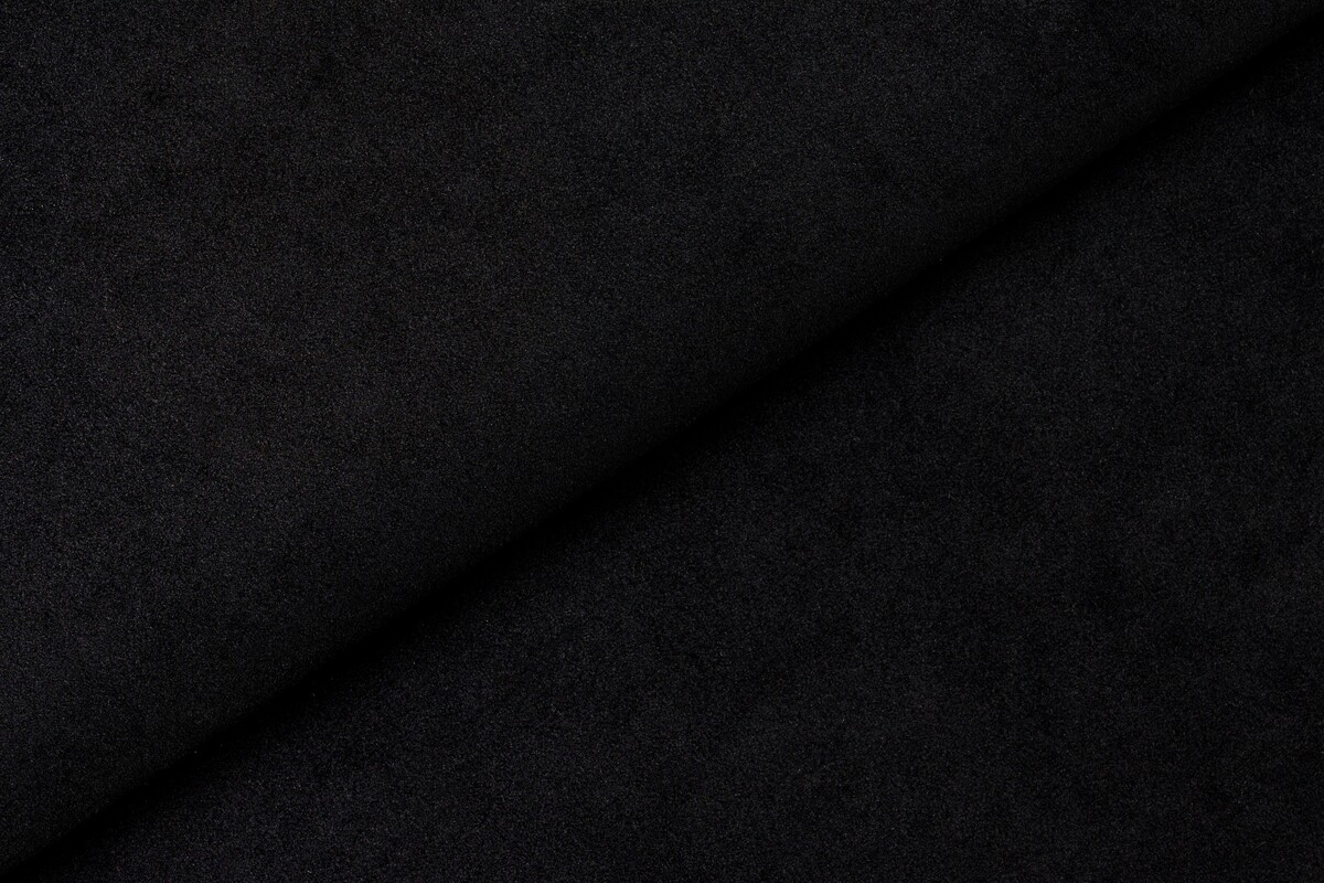 Czarna tkanina Tierra 22 Fargotex polecana na sofy, kanapy narożne, poduszki i zasłony. Ciekawa faktura, wytrzymały splot, łatwa w utrzymaniu.