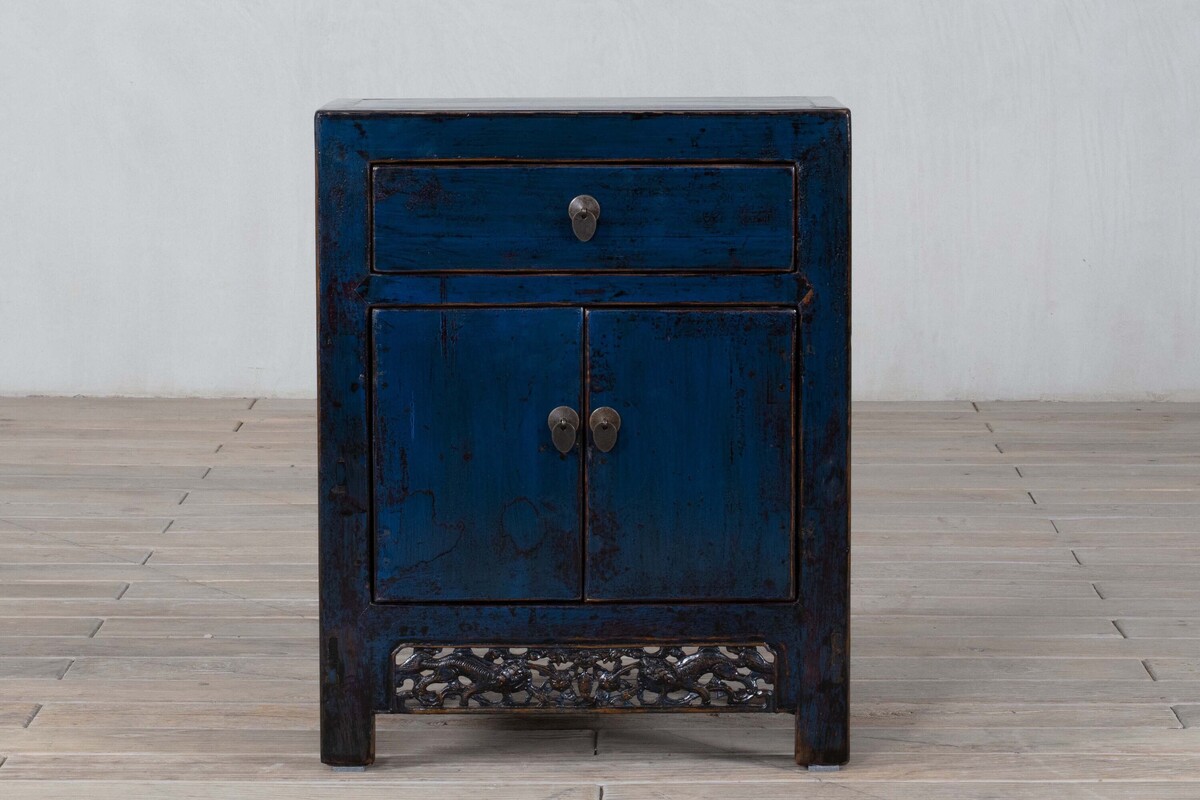 mała niebieska szafka z szufladami po renowacji M-67   TA18-7356-70-40-85 (1)
