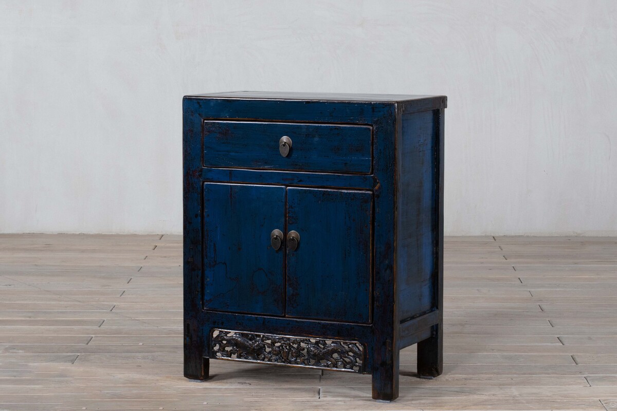mała niebieska szafka z szufladami po renowacji M-67   TA18-7356-70-40-85 (6)
