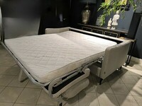 sofa z funkcją spania, sofa w pepitkę,, system wloski, materac ze srebrną nitką, silvercare, samuraj, buddyjskie mądrości, wysoka lampa stołowa, aluminiowa lampa, chiński dzwon, bambus drzewiasty, czarny stolik, (3)