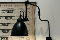 czarna lampa Adair, kinkiet ścienny, kinkiet z regulacją, plakat z cygarami, duży srebrny wazon,  konie z terrakoty Katowice, oryginalna konsola Warszawa, InneMeble Lublin,