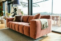 vesta quilt, kanapa w oknie, pikowana sofa, duża wygodna kanapa, torba na piloty