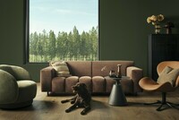 vesta quilt, pikowana sofa, duża wygodna kanapa, brązowa sofa na zielonej ścianie, zielony fotem Ava, obrotowy fotel w welurze