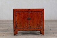 czerwona komoda, czerwone meble z drzwiami M-58   TA18-7333-96-40-85 (1)