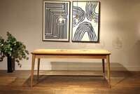 stół dębowy, stół z litego drewna, nowoczesny stół drewniany, stół do jadalni, stół skandynawski, minimalistyczny stół, designerski stół, ręcznie wykonany stół, stół premium, stół loftowy, stół organiczny design, stół ro