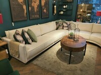 Kremowa, welurowa sofa modułowa