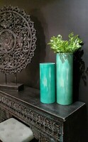 Zielony ceramiczny wazon, wazon na kwiatki, wysoki flakon.