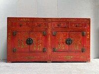 Duża chińska komoda z figuratywnymi malunkami