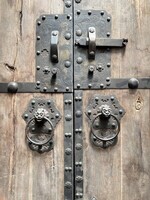 Oryginalne stare drzwi