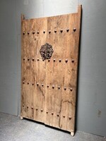 drzwi z drewna z okuciami, antyczne drzwi Warszawa, drewniany zagłówek do łóżka