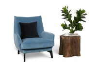 niebieski fotel  Willow  z pomocnikiem - pieniek z drewna tekowego