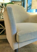 Oryginalny dodatek do wnętrza, fotel w tkaninie Aquaclean, fotel oliwkowy