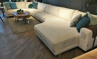 Kremowa, welurowa sofa modułowa