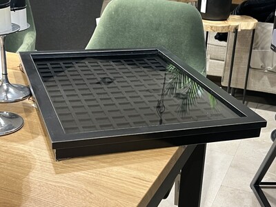 czarna ramka na kapsle